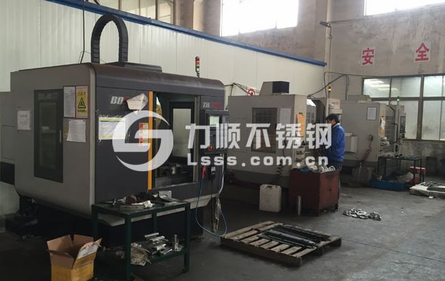 機（jī）加工車間 - 無（wú）錫香蕉视频不鏽鋼公司