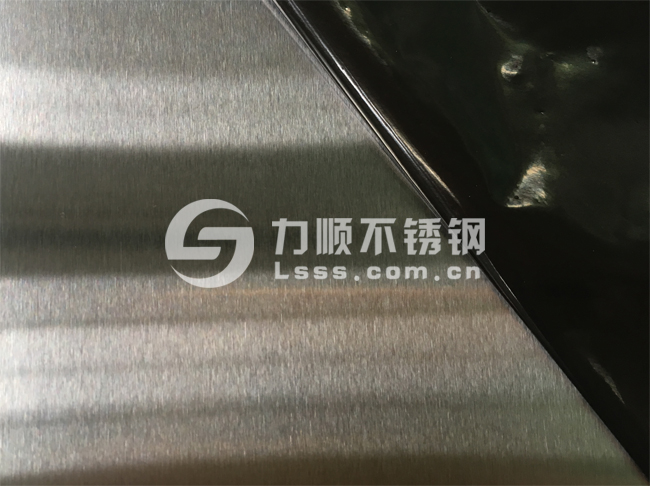 不(bú)鏽鋼拉絲板