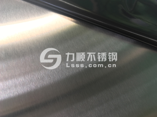 拉(lā)絲不鏽鋼板