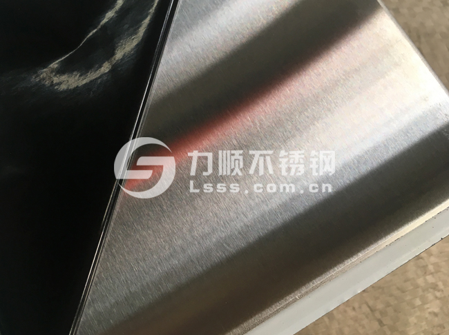 無錫拉絲不鏽鋼板