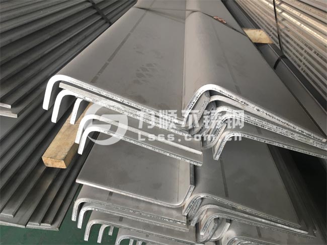 無錫不鏽鋼角（jiǎo）鋼_剪折加工角鋼_