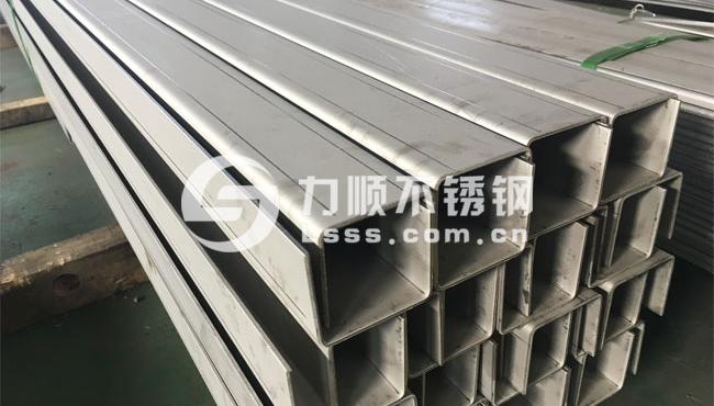 304不鏽鋼槽（cáo）鋼