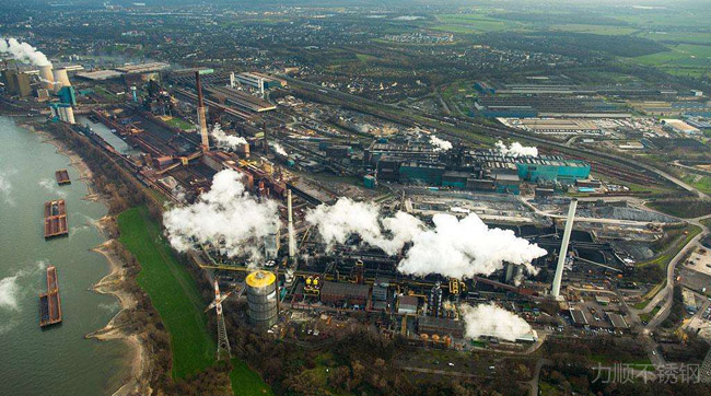 萊茵(yīn)河畔的鋼鐵廠