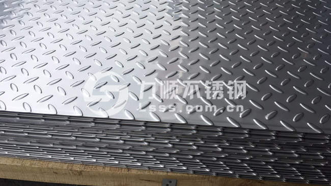 2mm不鏽(xiù)鋼扁(biǎn)豆花紋板