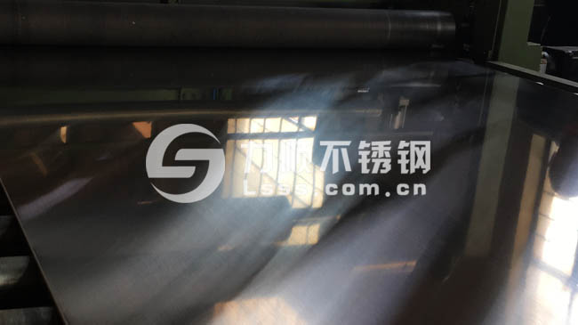 香蕉视频不(bú)鏽鋼拉絲板