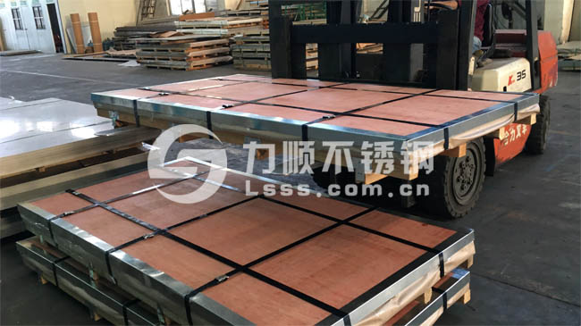 不鏽鋼拉絲板包(bāo)裝