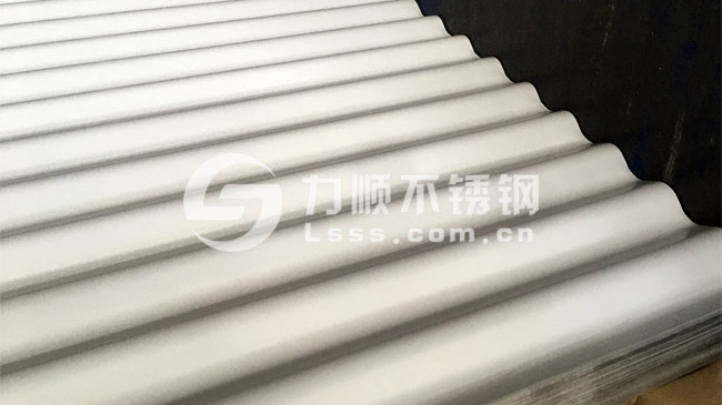 304不鏽鋼瓦,304不鏽鋼壓型板,304不鏽鋼波浪(làng)板