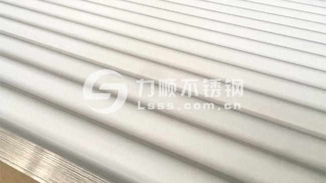 304不(bú)鏽鋼瓦,304不鏽(xiù)鋼壓型板,304不鏽鋼波(bō)浪板